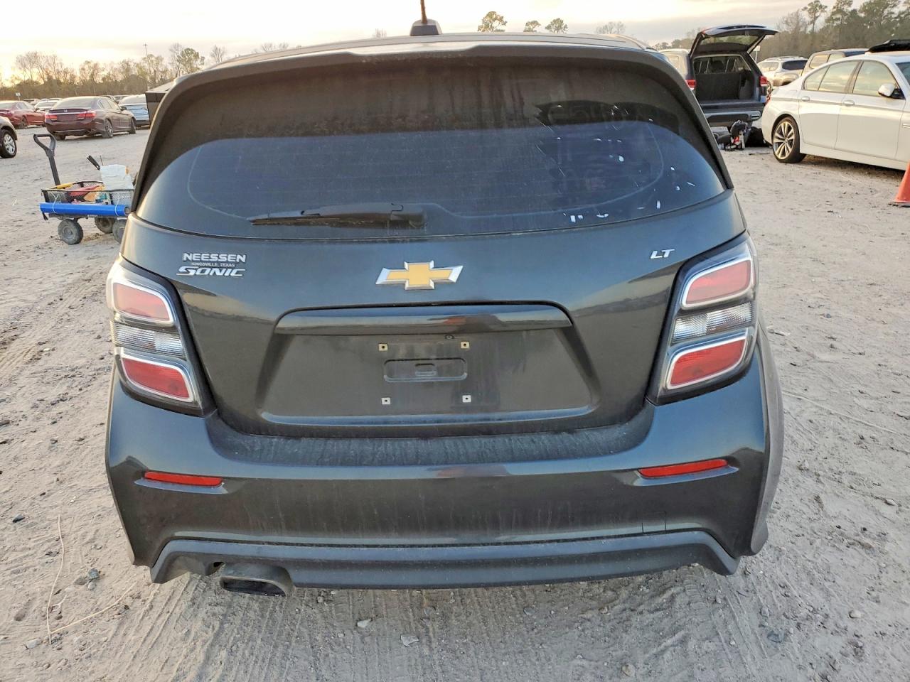 2017 CHEVROLET SONIC LT photo 6