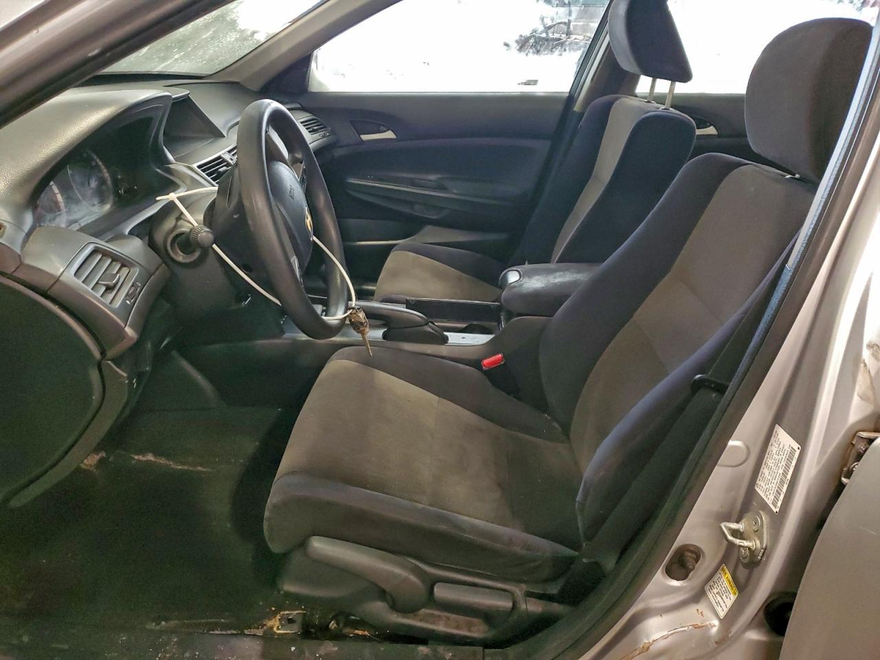 2008 HONDA ACCORD LX photo 7
