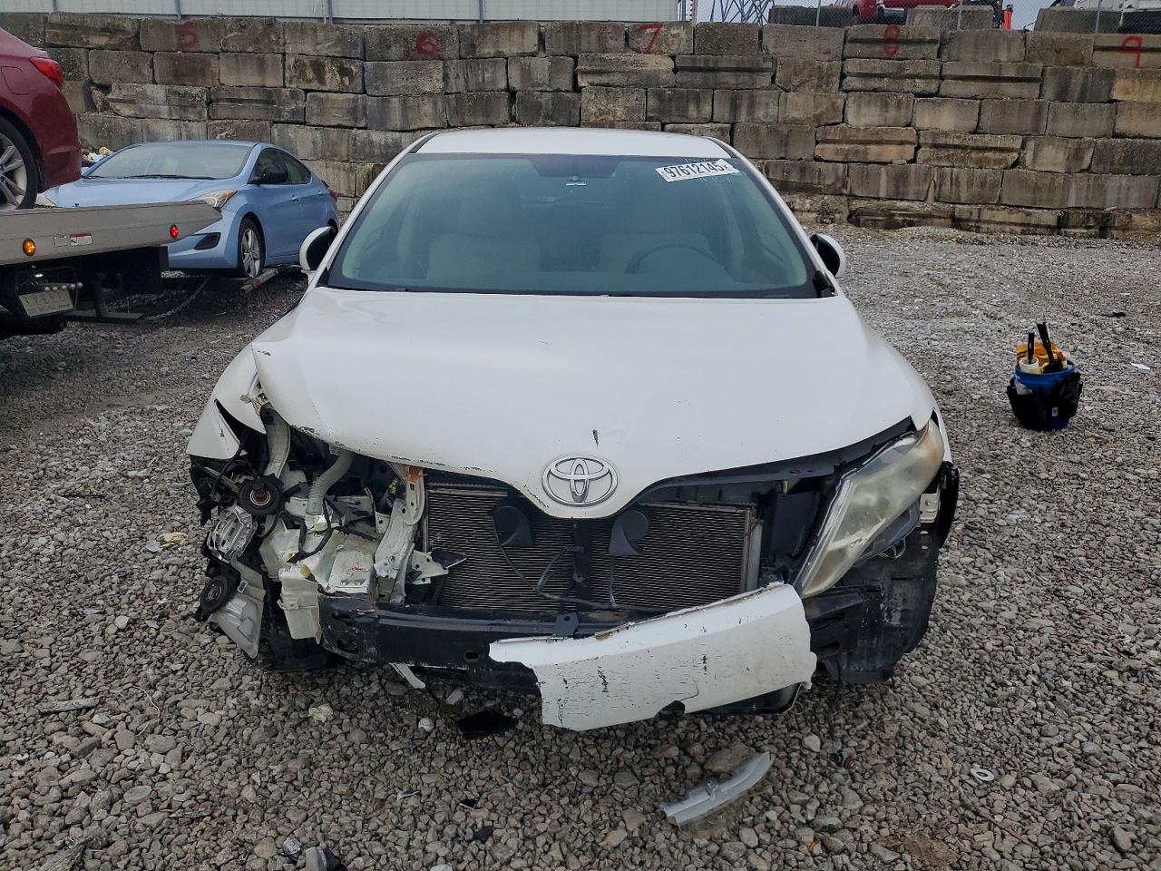 2010 TOYOTA VENZA photo 5