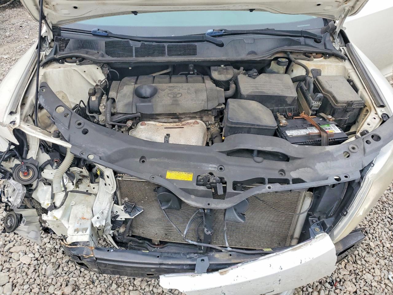2010 TOYOTA VENZA photo 12