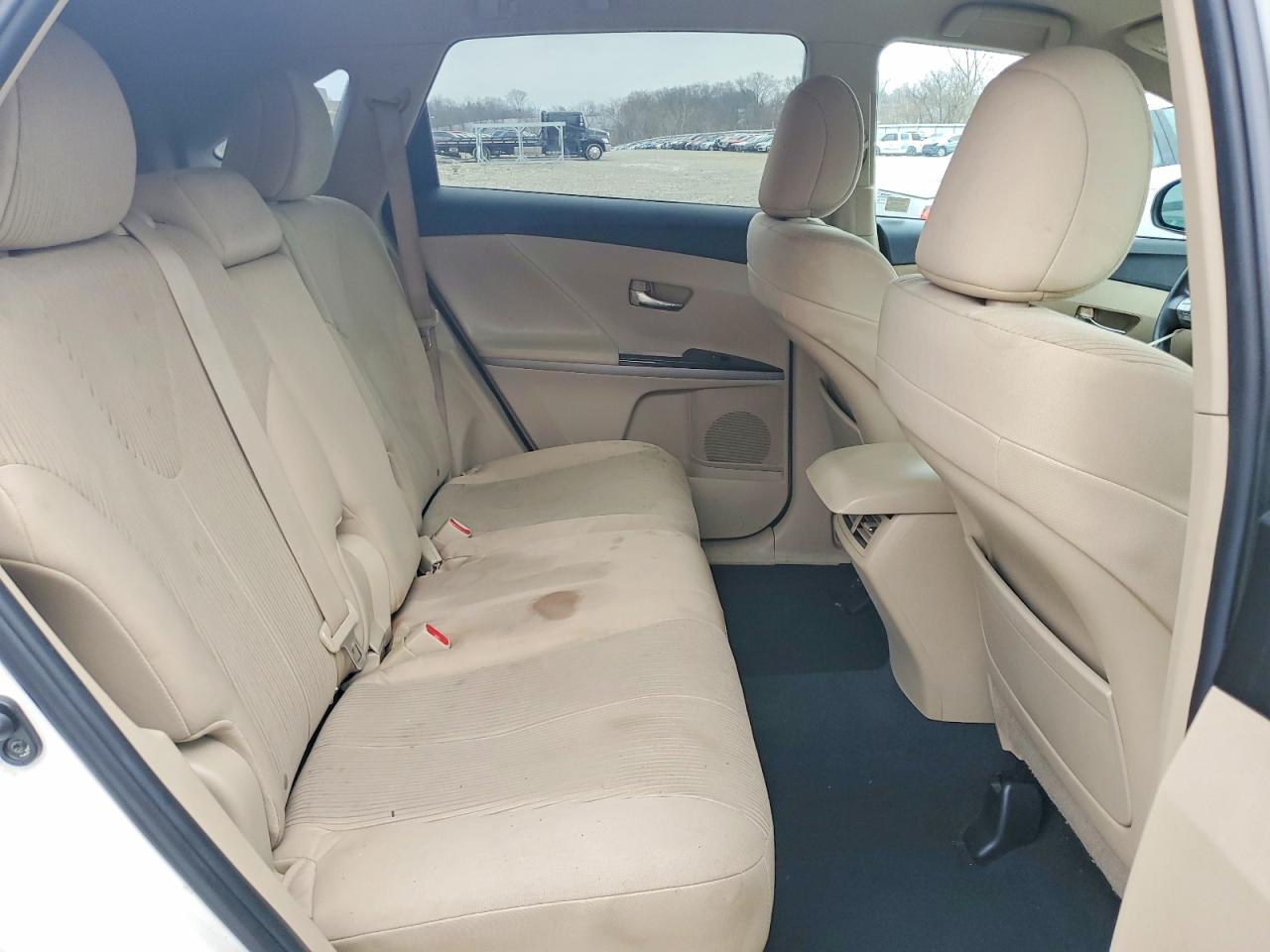 2010 TOYOTA VENZA photo 11
