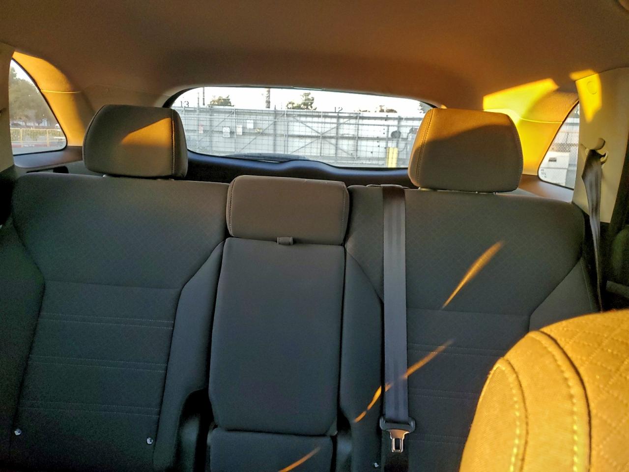2016 KIA SORENTO LX photo 19