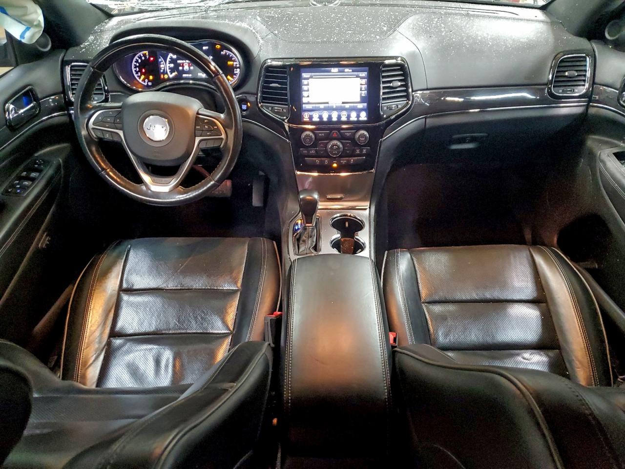 2020 JEEP GRAND CHEROKEE OVERLAND photo 8