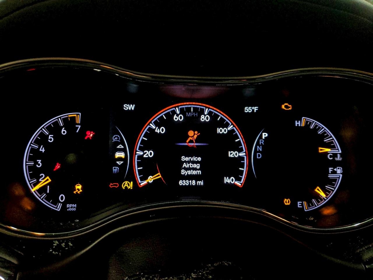 2020 JEEP GRAND CHEROKEE OVERLAND photo 9