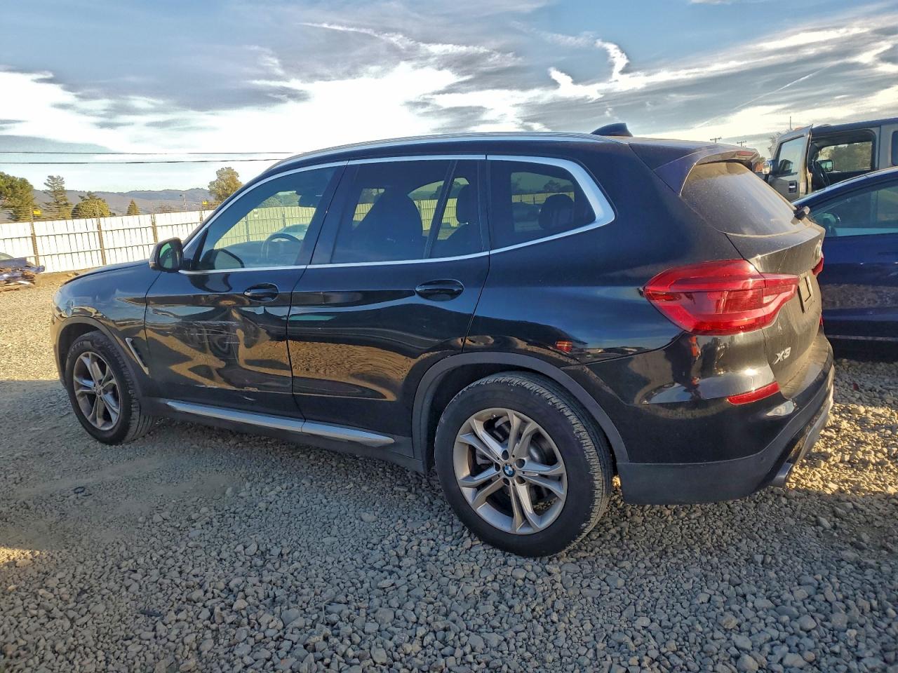 2019 BMW X3 SDRIVE30I photo 3