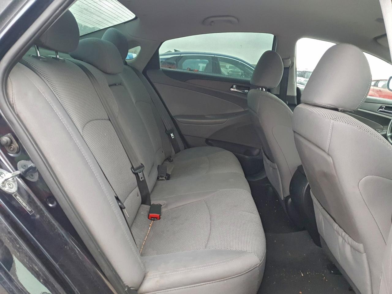 2013 HYUNDAI SONATA GLS photo 19