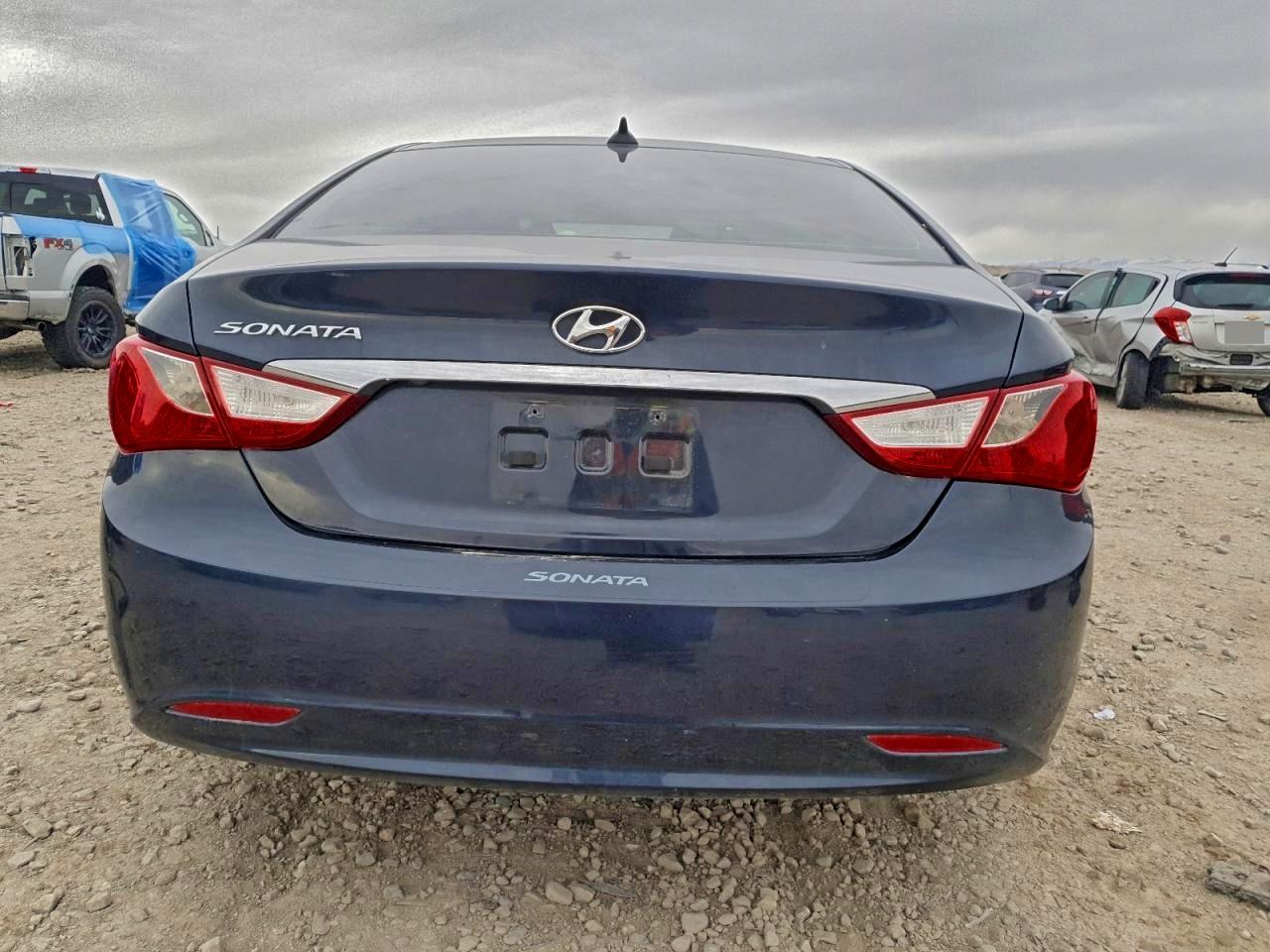 2013 HYUNDAI SONATA GLS photo 11
