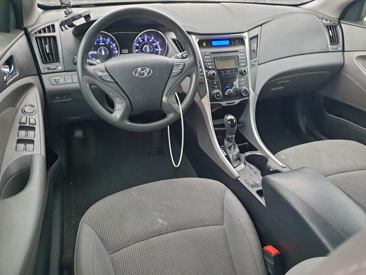 2013 HYUNDAI SONATA GLS photo 15