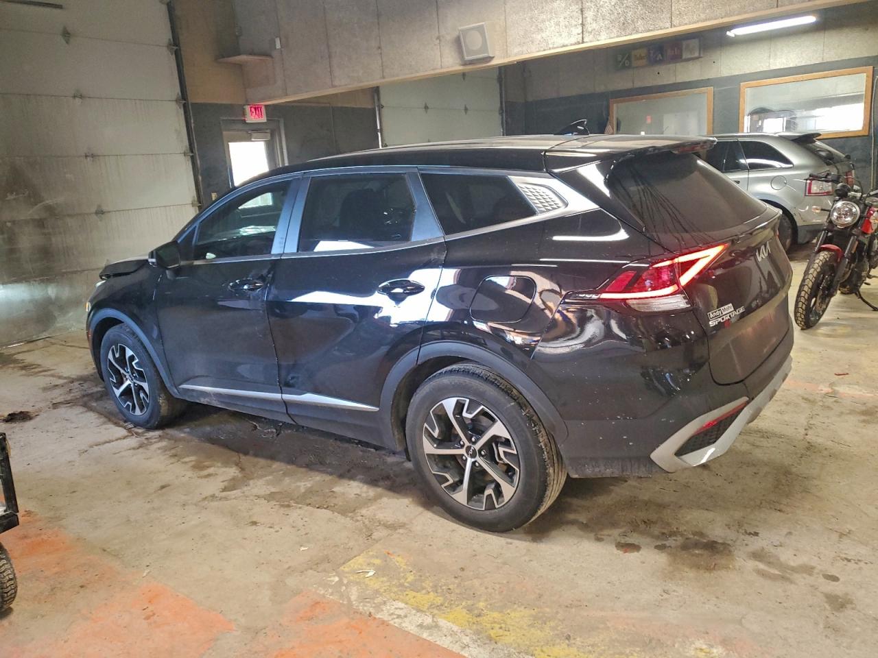 2023 KIA SPORTAGE EX photo 3