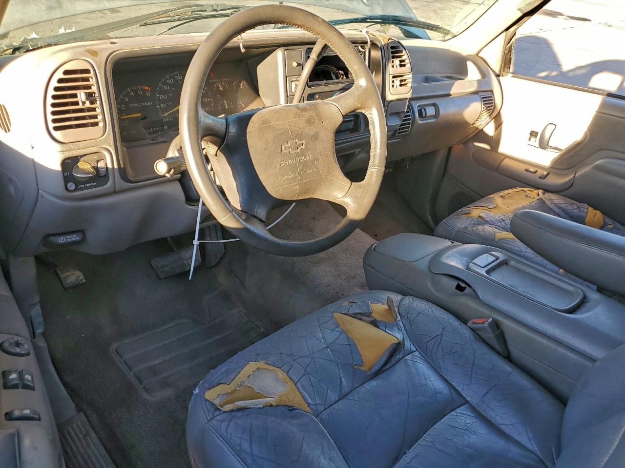 1996 CHEVROLET GMT-400 K1500 photo 8