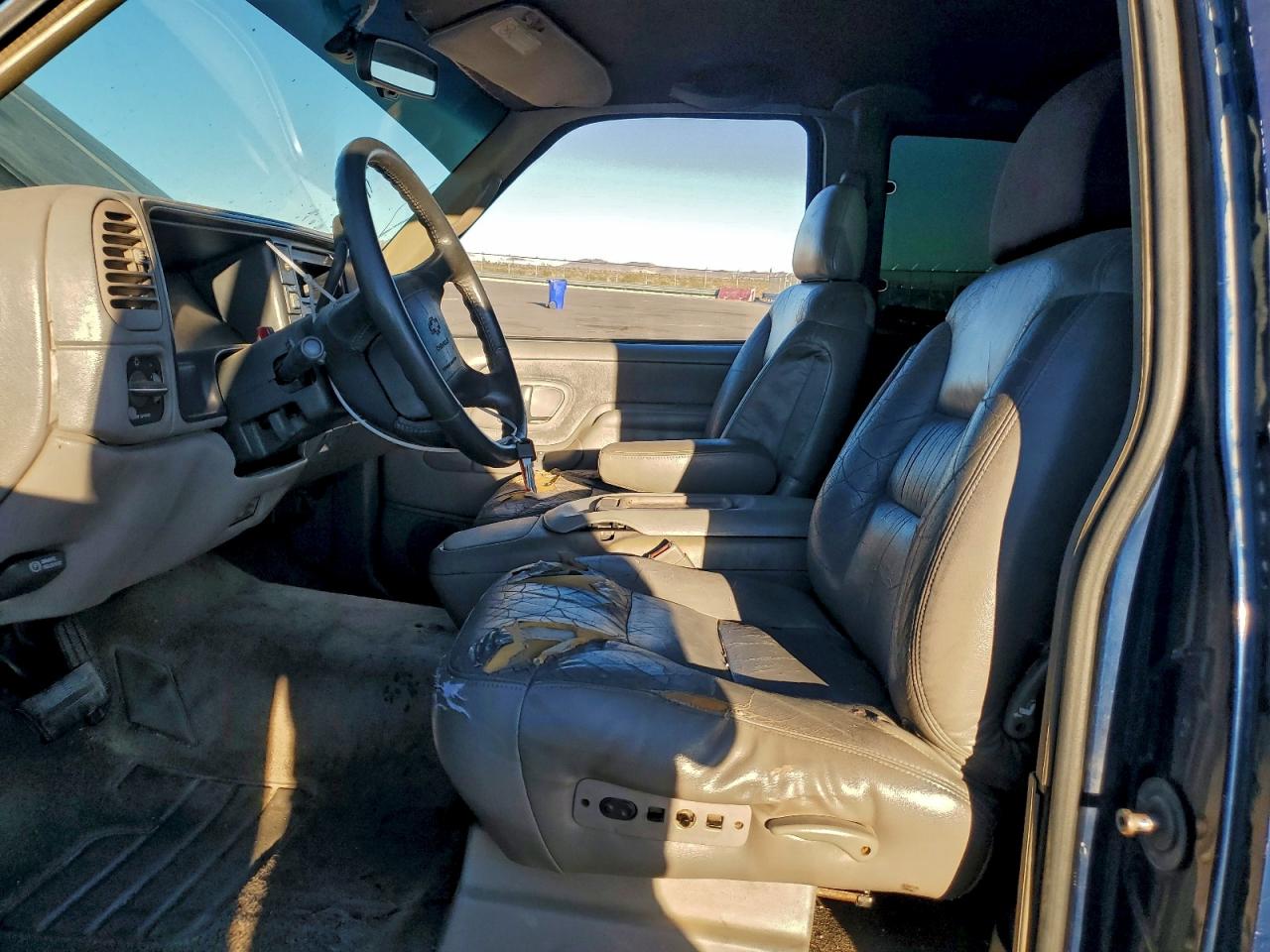 1996 CHEVROLET GMT-400 K1500 photo 7