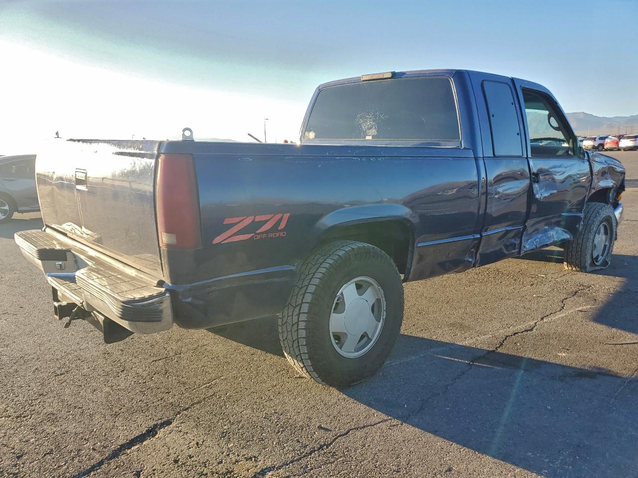 1996 CHEVROLET GMT-400 K1500 photo 3