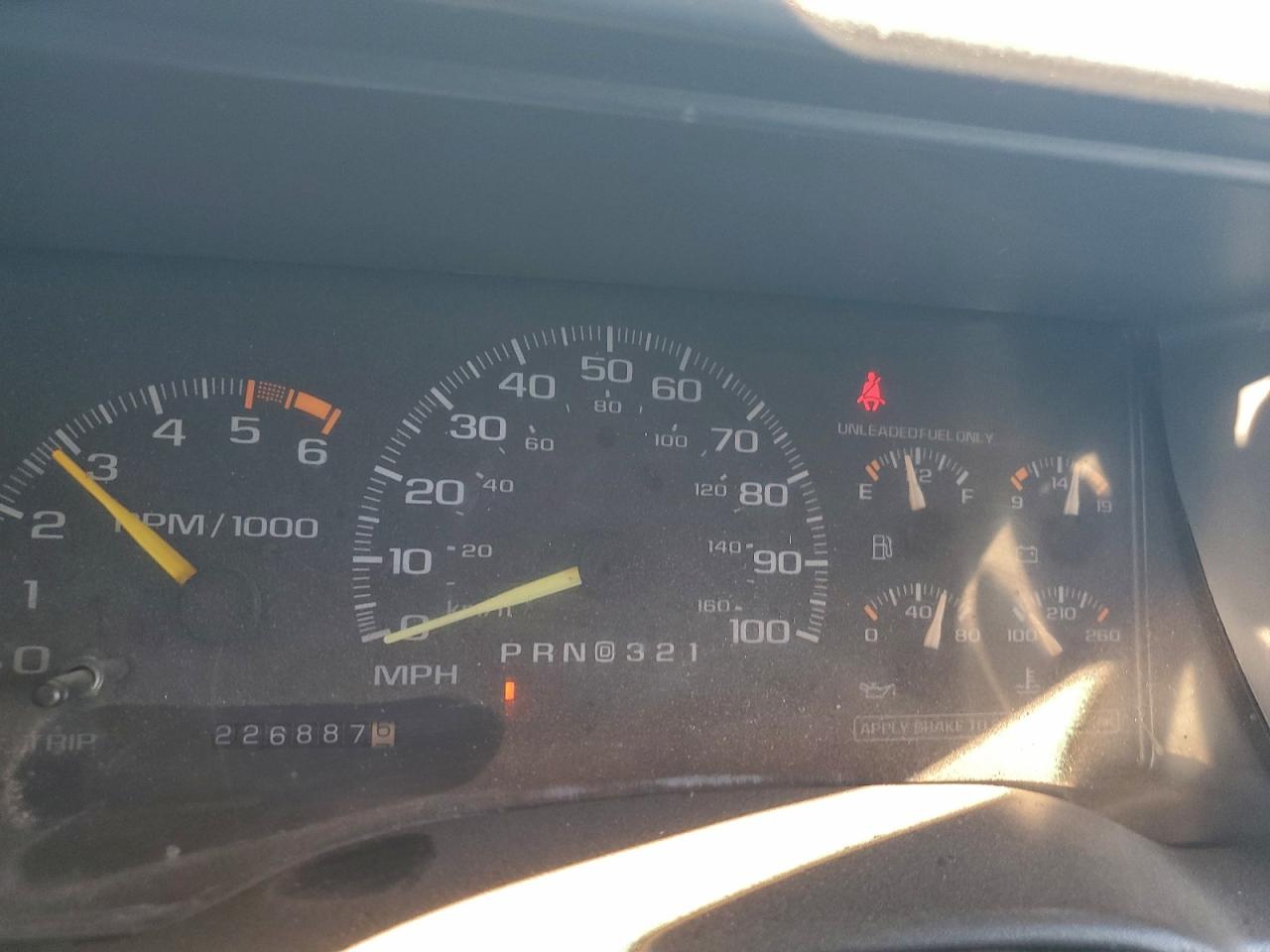 1996 CHEVROLET GMT-400 K1500 photo 9
