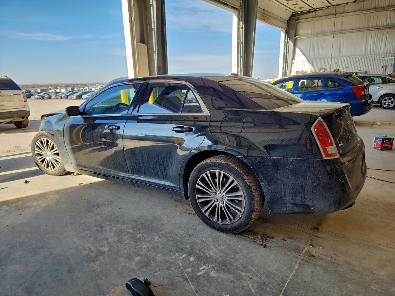 2014 CHRYSLER 300 S photo 2