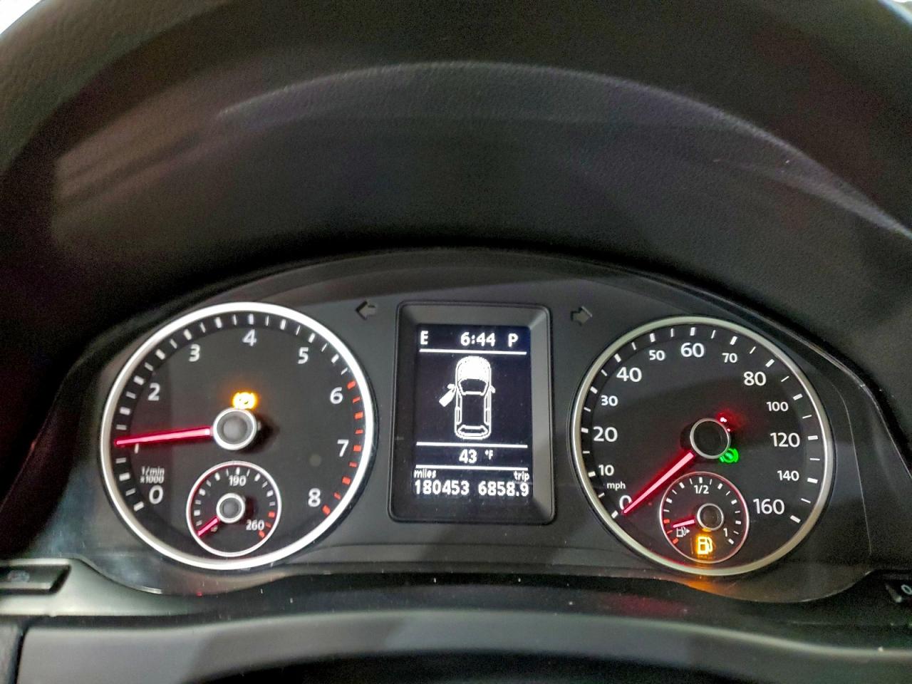 2011 VOLKSWAGEN TIGUAN S photo 9