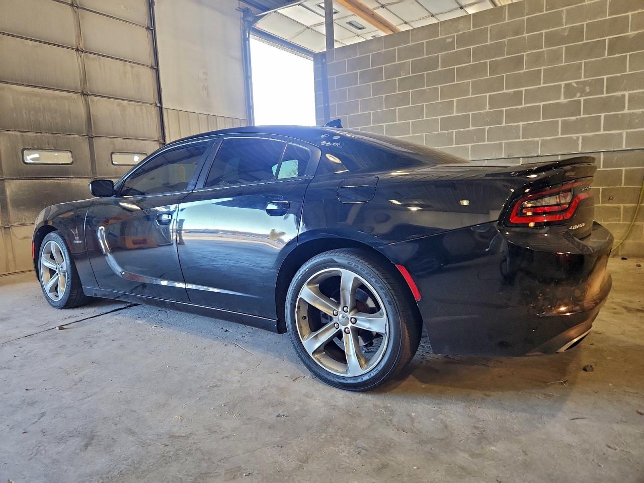 2016 DODGE CHARGER R/T photo 2