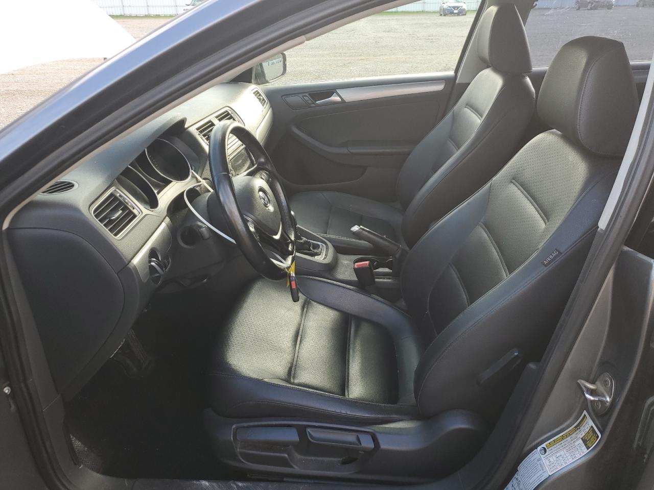 2015 VOLKSWAGEN JETTA SE photo 7