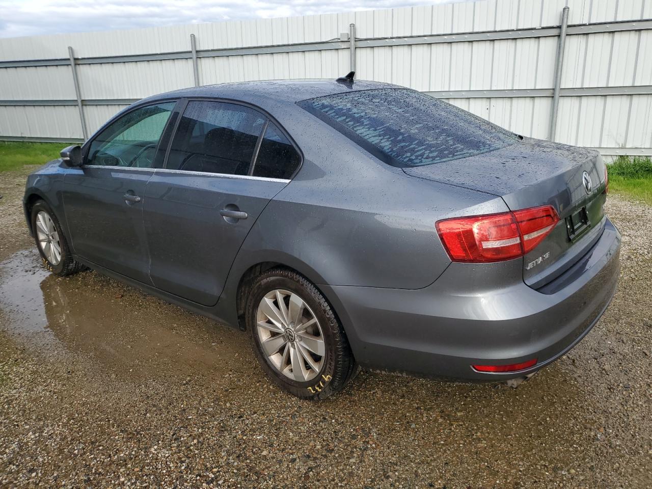 2015 VOLKSWAGEN JETTA SE photo 2