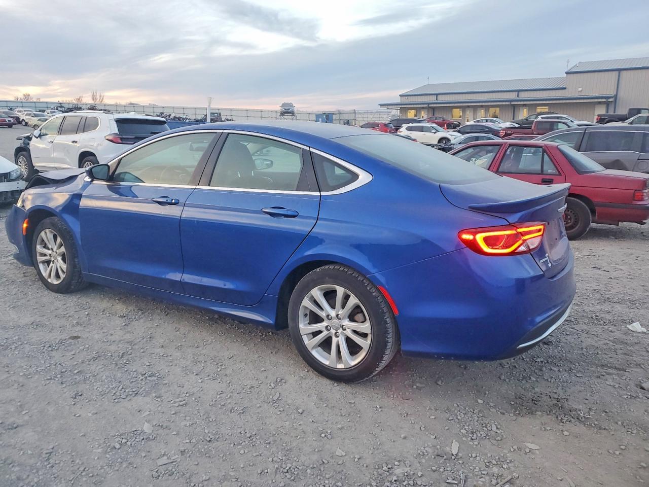 2015 CHRYSLER 200 LIMITED photo 2