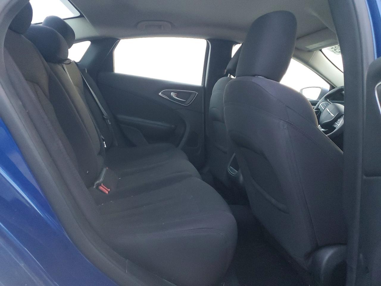 2015 CHRYSLER 200 LIMITED photo 10