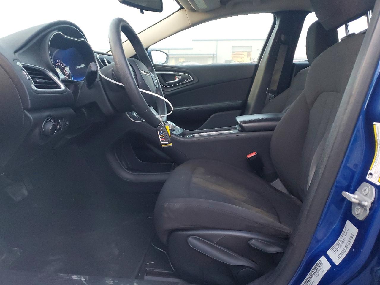 2015 CHRYSLER 200 LIMITED photo 7
