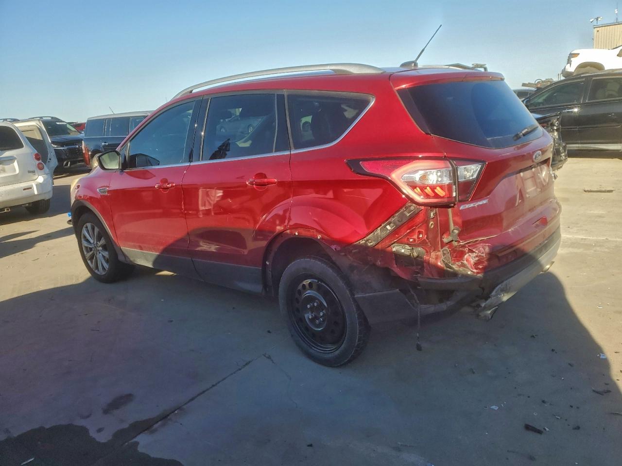 2017 FORD ESCAPE TITANIUM photo 2