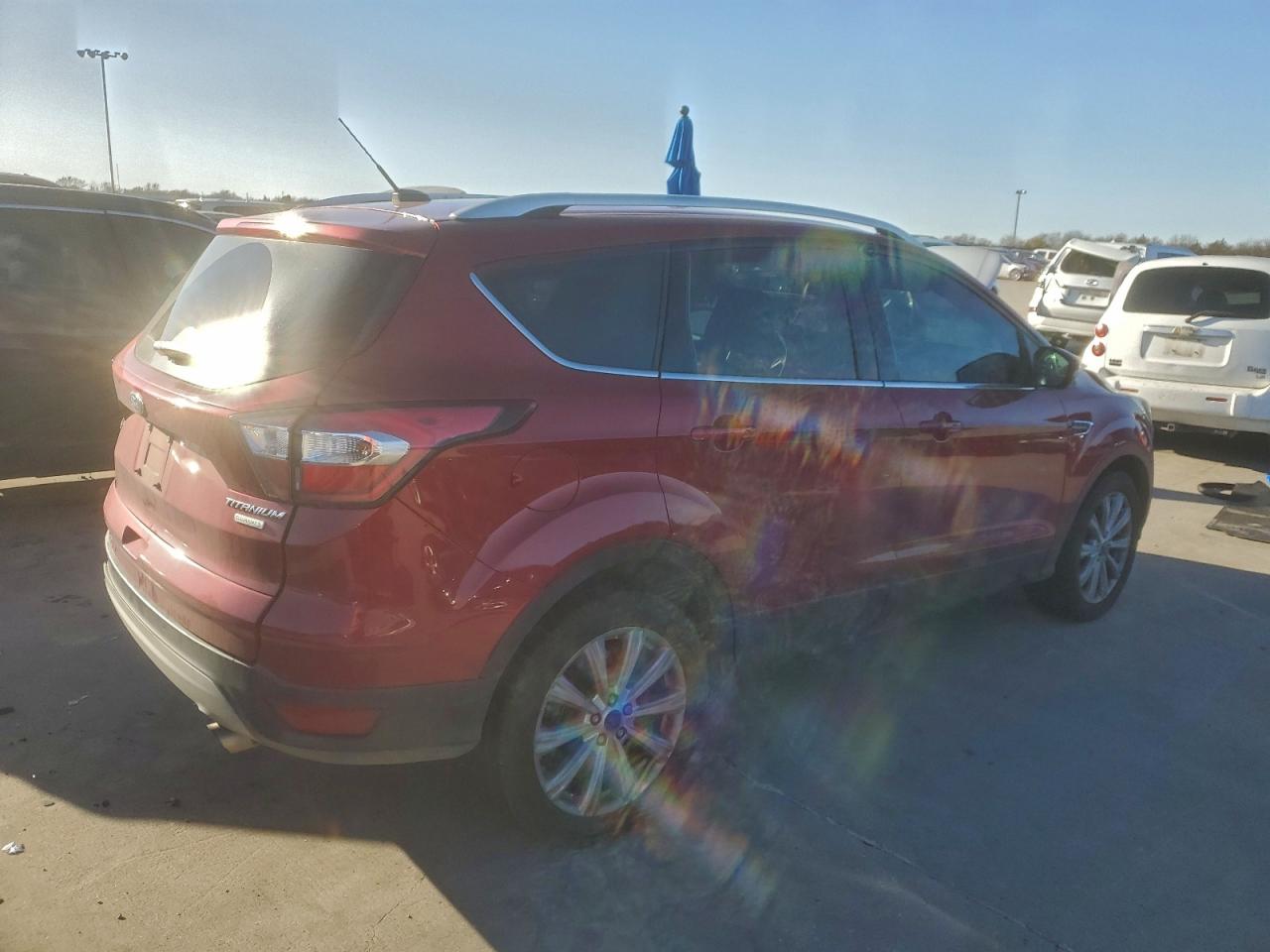 2017 FORD ESCAPE TITANIUM photo 3