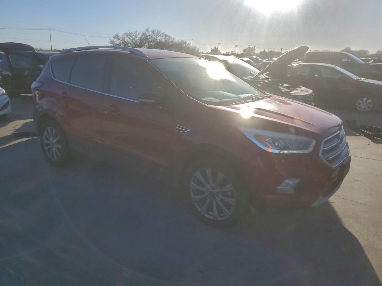 2017 FORD ESCAPE TITANIUM photo 4