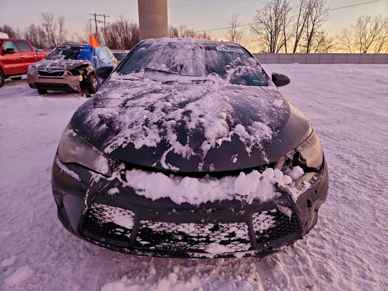 2015 TOYOTA CAMRY SE photo 5