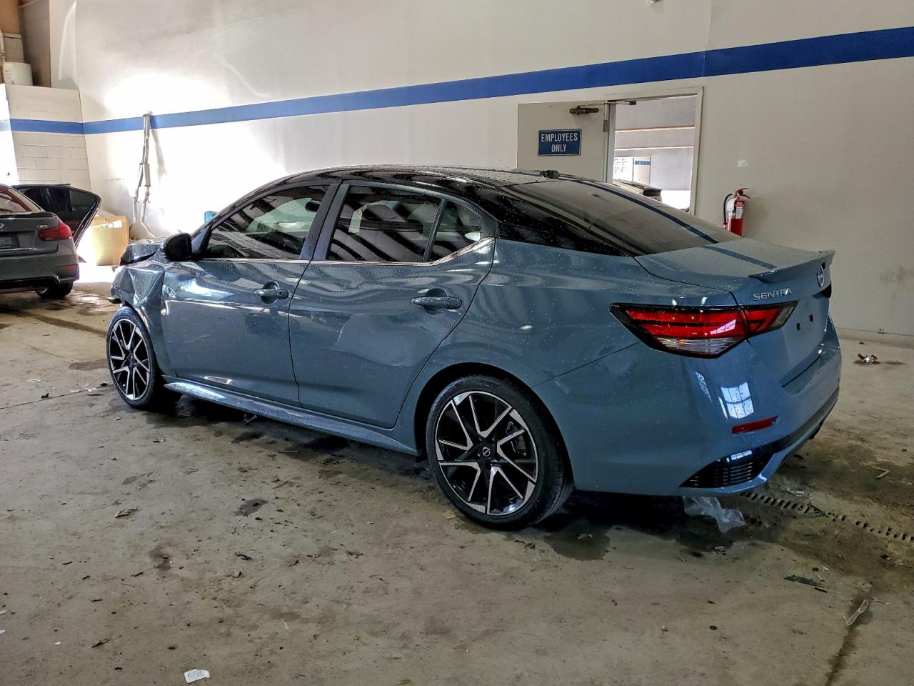 2024 NISSAN SENTRA SR photo 2