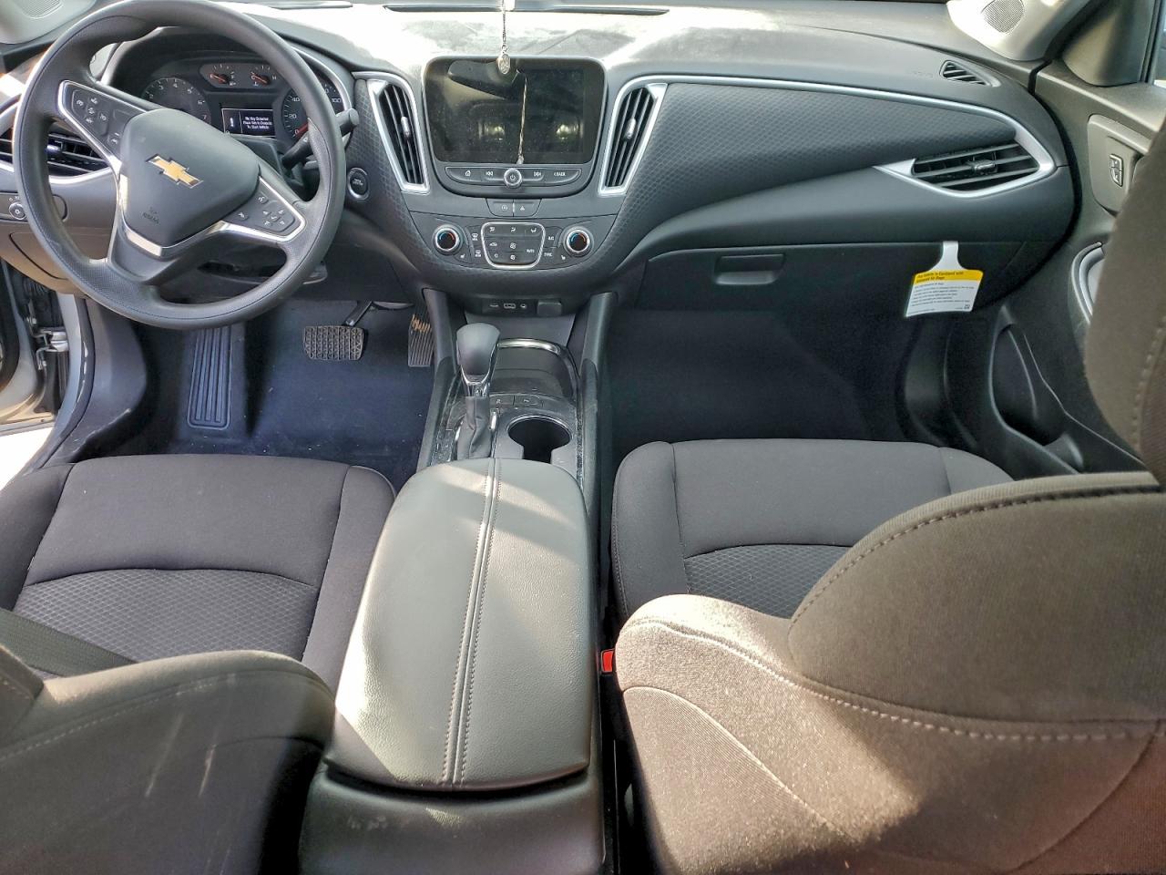 2024 CHEVROLET MALIBU LT photo 8