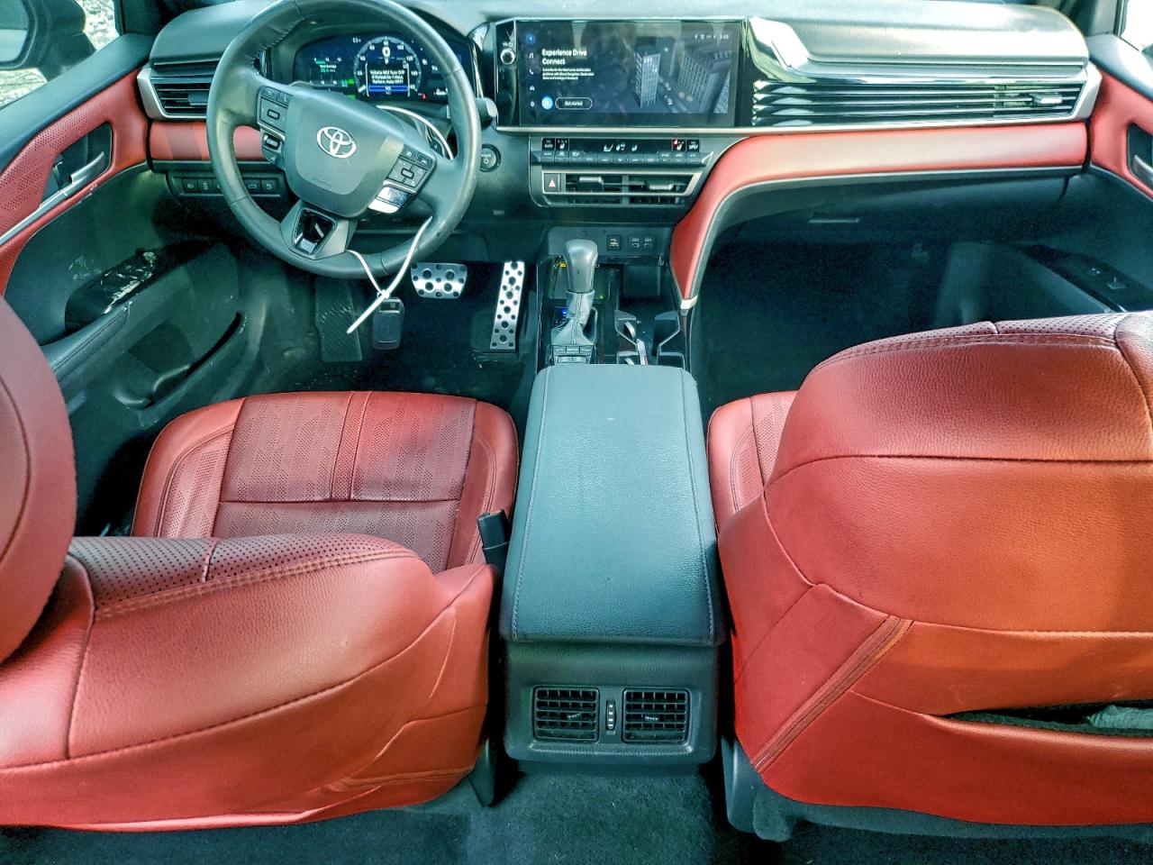 2025 TOYOTA CAMRY XSE photo 8
