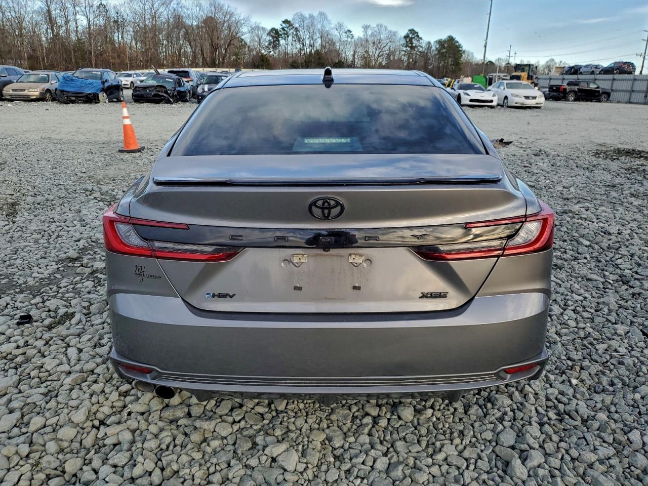 2025 TOYOTA CAMRY XSE photo 6