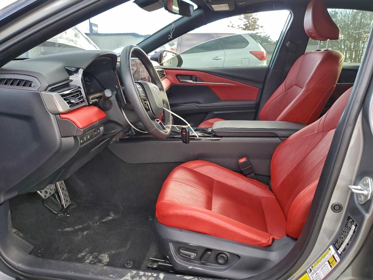 2025 TOYOTA CAMRY XSE photo 7