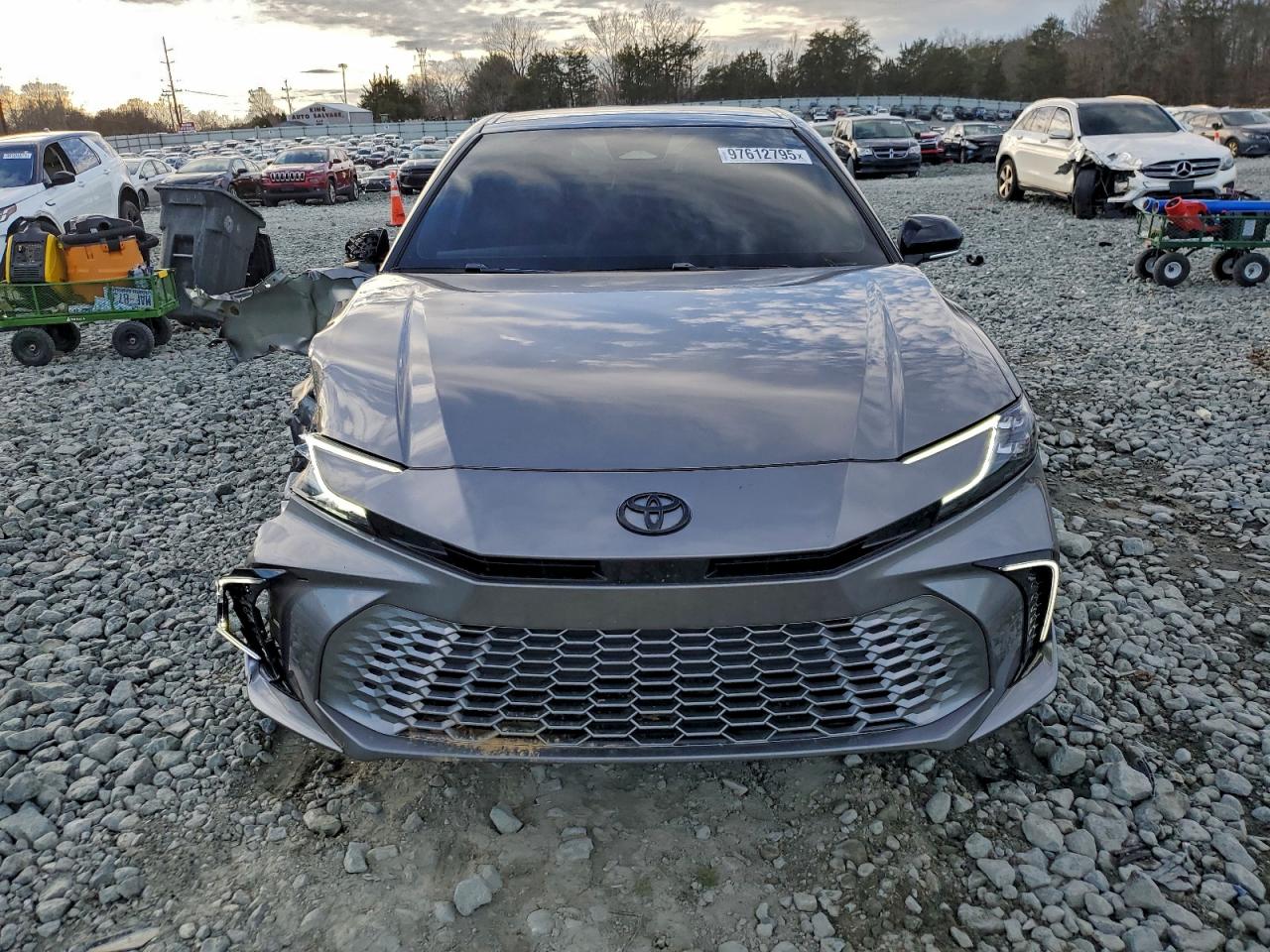 2025 TOYOTA CAMRY XSE photo 5