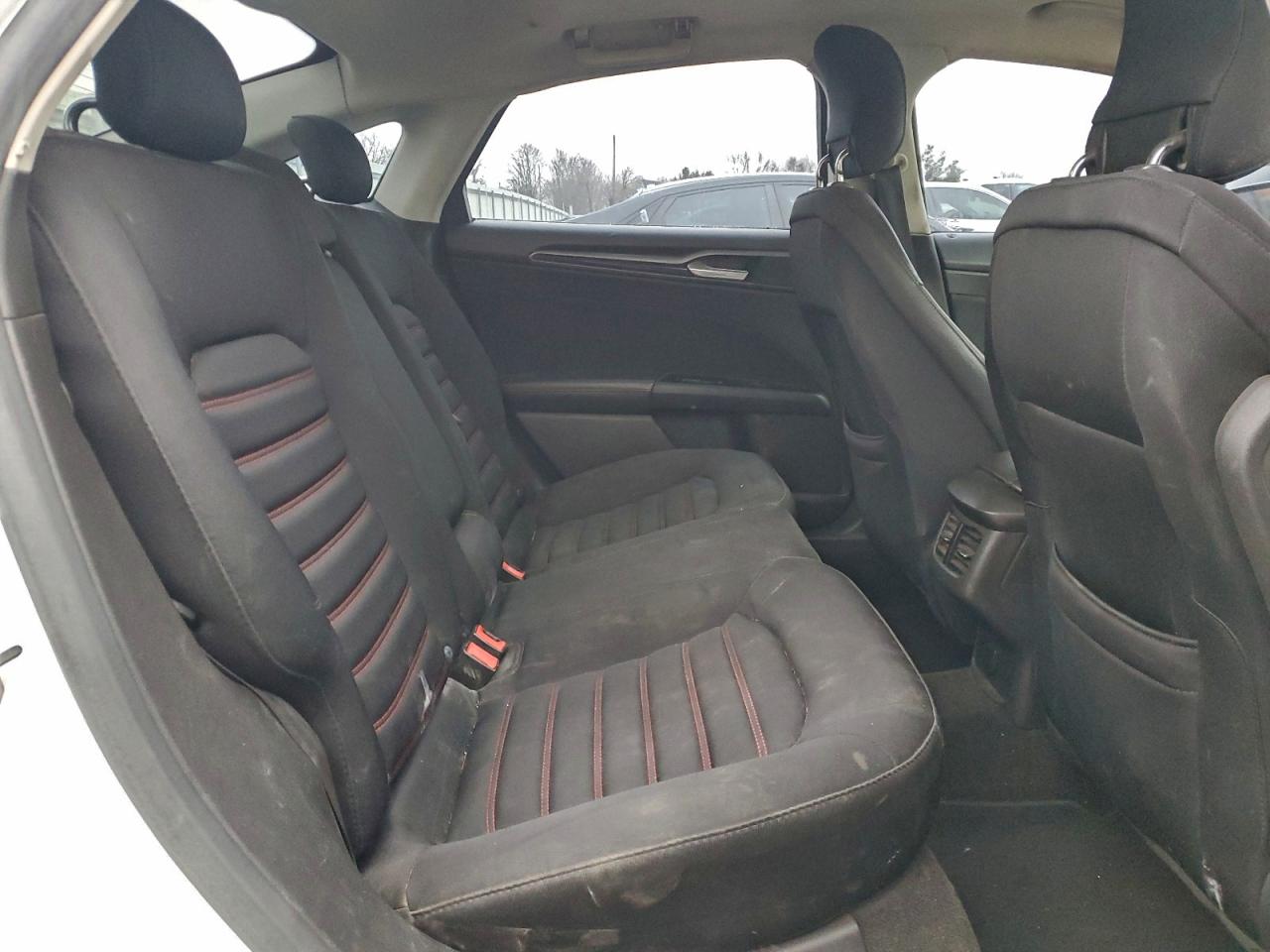 2014 FORD FUSION SE photo 10
