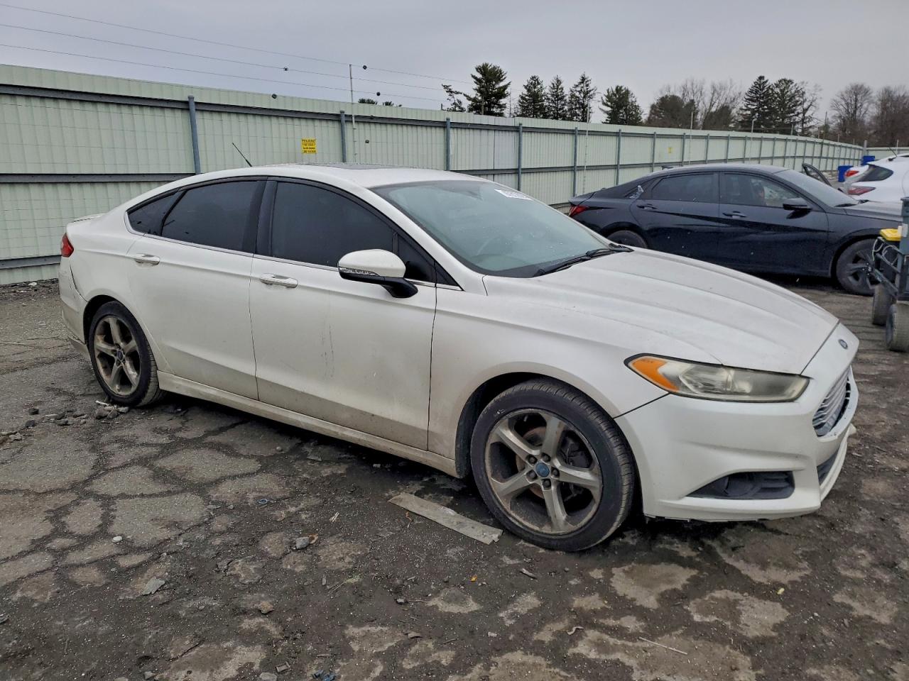 2014 FORD FUSION SE photo 4