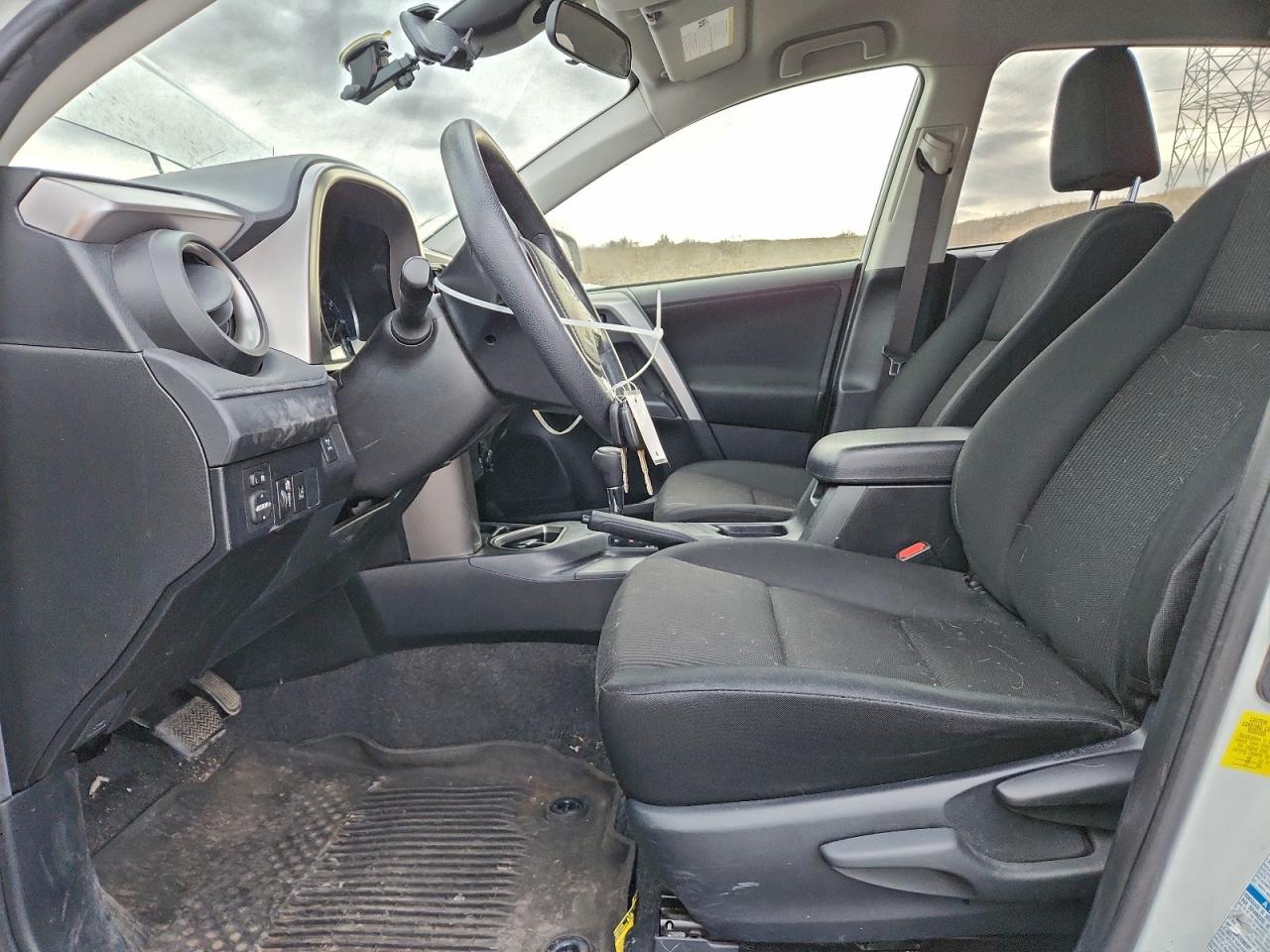 2018 TOYOTA RAV4 LE photo 7