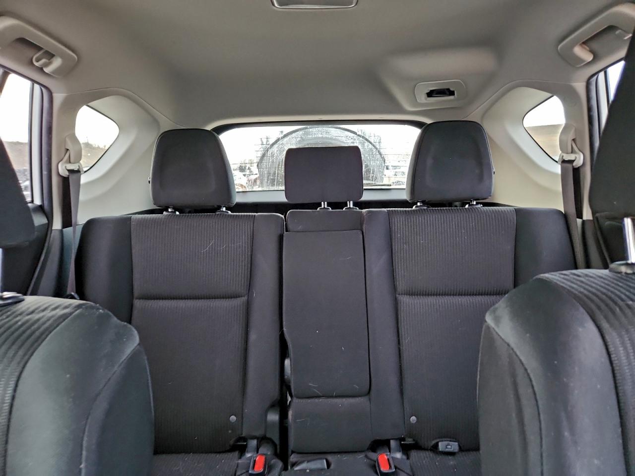 2018 TOYOTA RAV4 LE photo 10