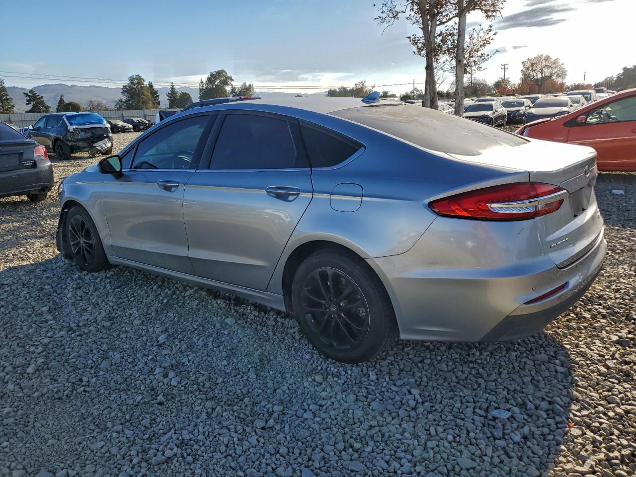 2020 FORD FUSION SE photo 2