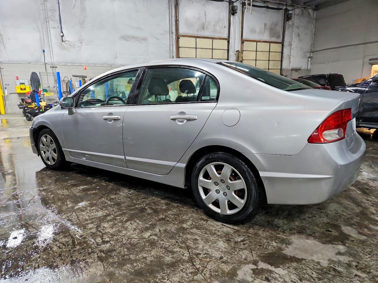 2009 HONDA CIVIC LX photo 2