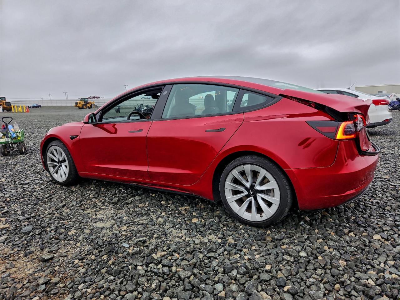 2022 TESLA MODEL 3 photo 2