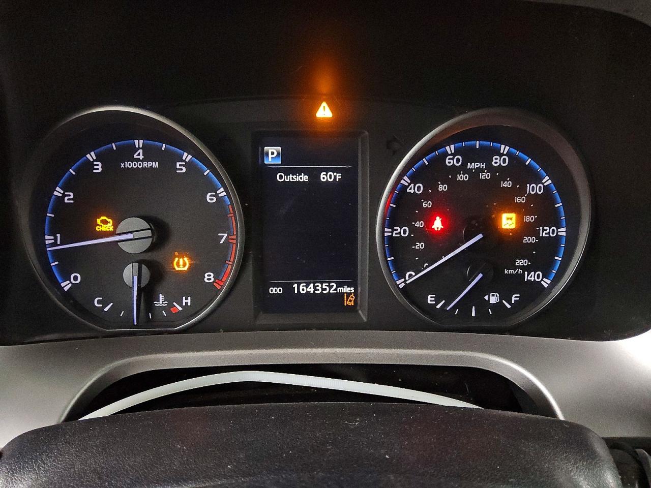 2018 TOYOTA RAV4 ADVENTURE photo 9