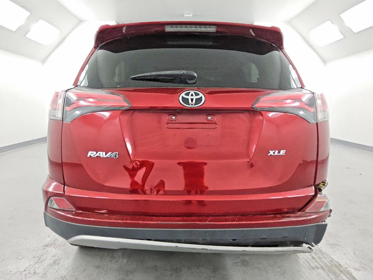 2018 TOYOTA RAV4 ADVENTURE photo 6