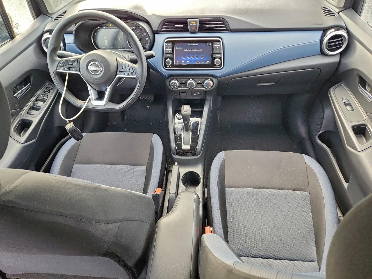 2025 NISSAN VERSA SV photo 8