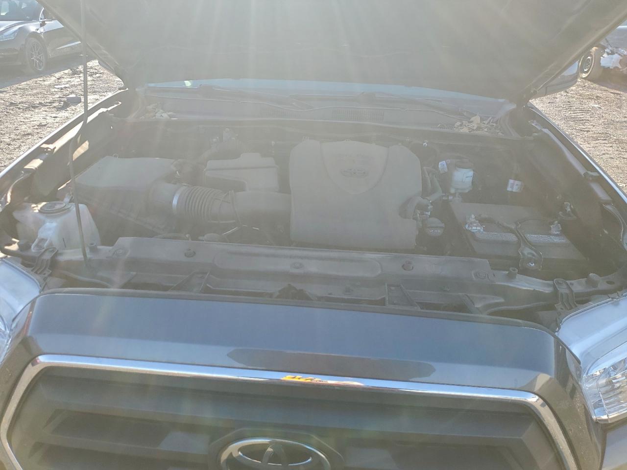 2022 TOYOTA TACOMA DOUBLE CAB photo 11