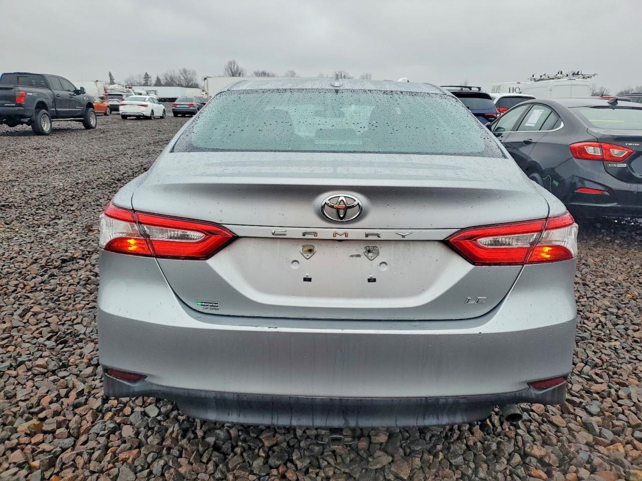 2020 TOYOTA CAMRY LE photo 6