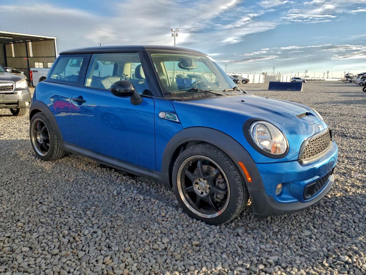2012 MINI COOPER S photo 4