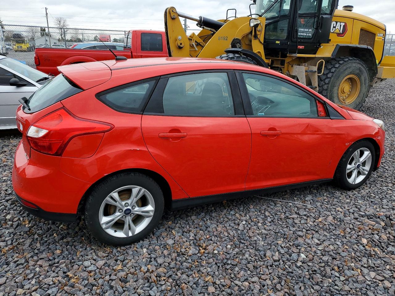 2014 FORD FOCUS SE photo 3