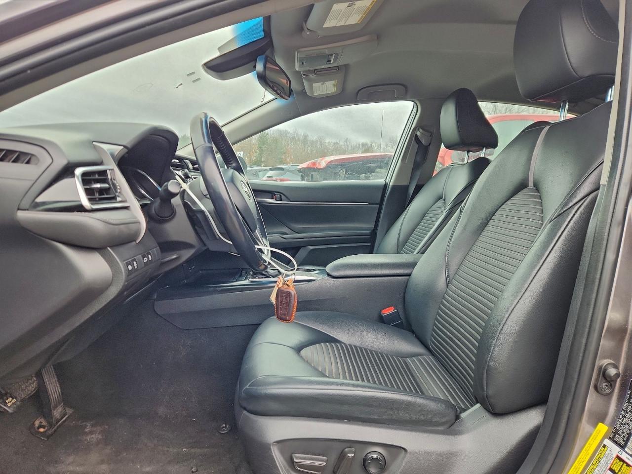 2018 TOYOTA CAMRY L photo 7